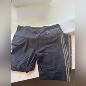 Knockout by Victoria's Secret Sport - Black Capri Leggings